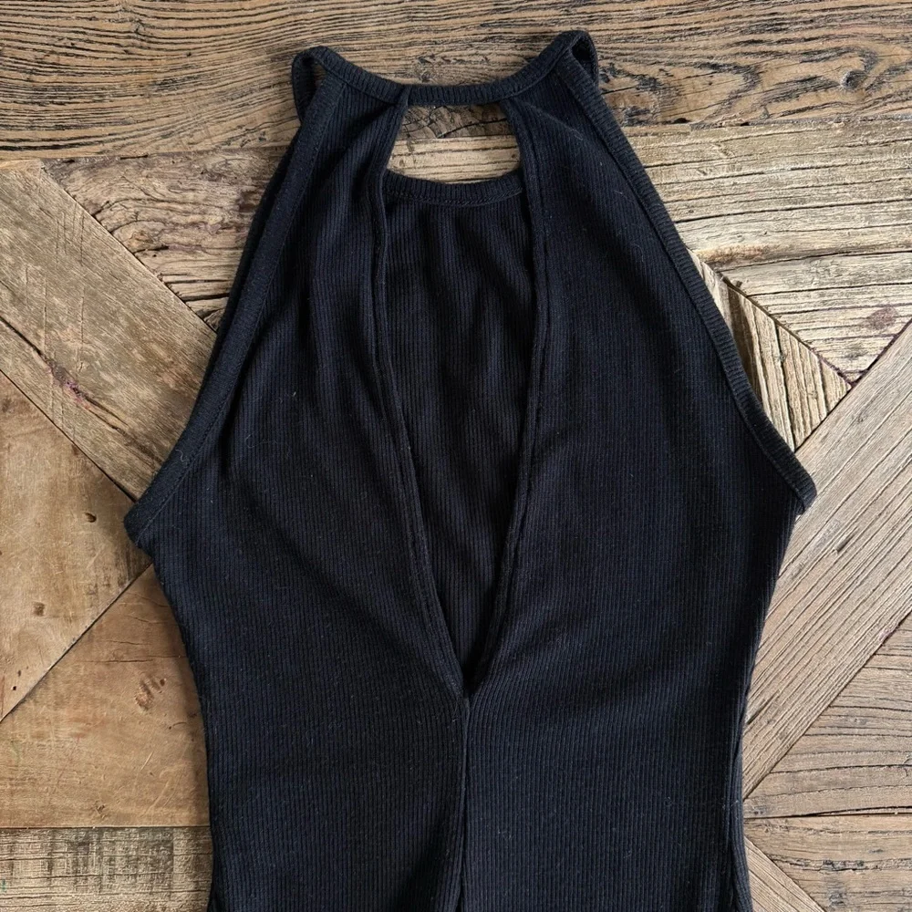 H&M divided black